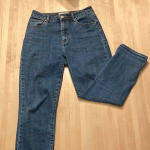 Women’s jeans.
